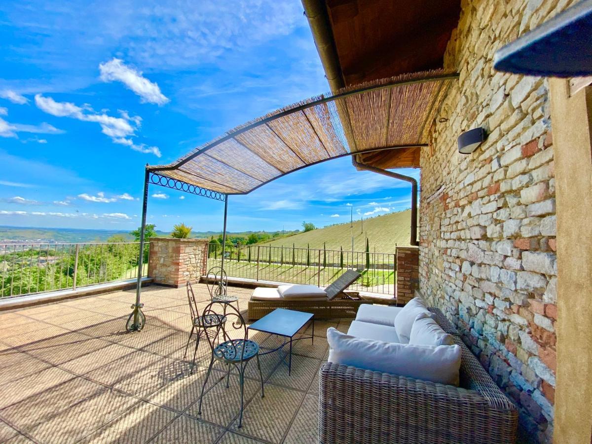 I Tre Poggi Dimora Di Charme Villa Canelli Luaran gambar