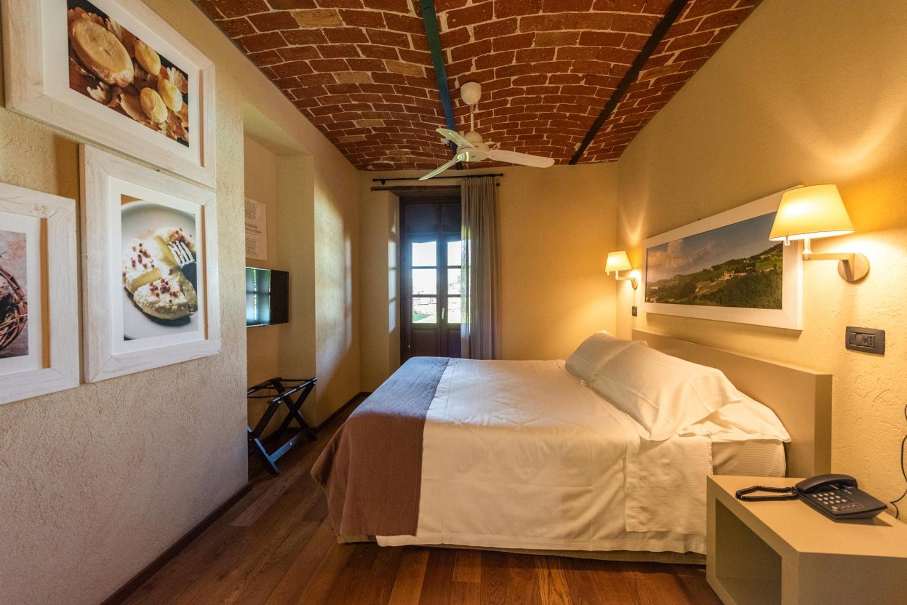 I Tre Poggi Dimora Di Charme Villa Canelli Luaran gambar