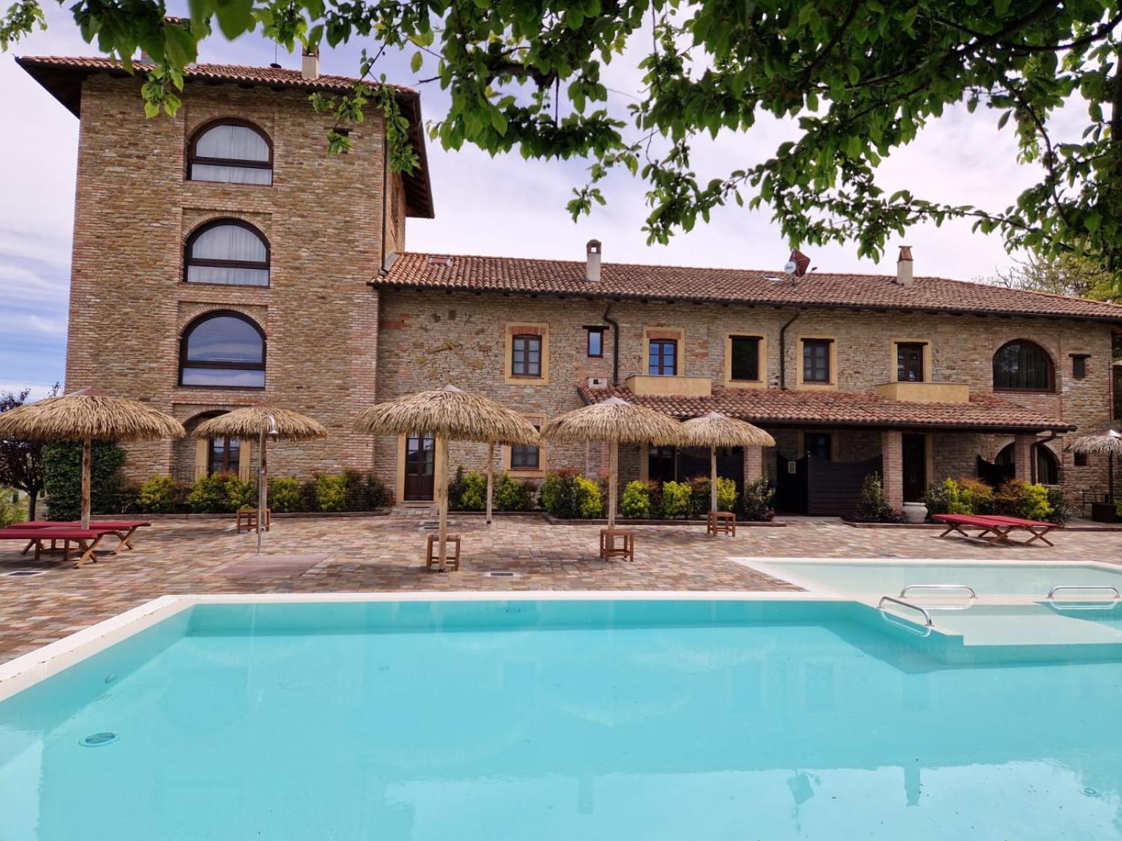 I Tre Poggi Dimora Di Charme Villa Canelli Luaran gambar